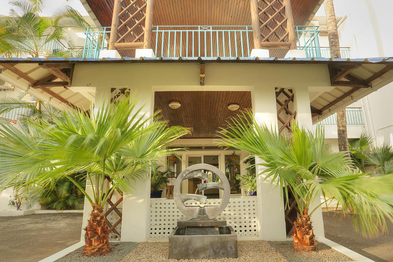Dzama Hotel Гран-Бе Екстер'єр фото